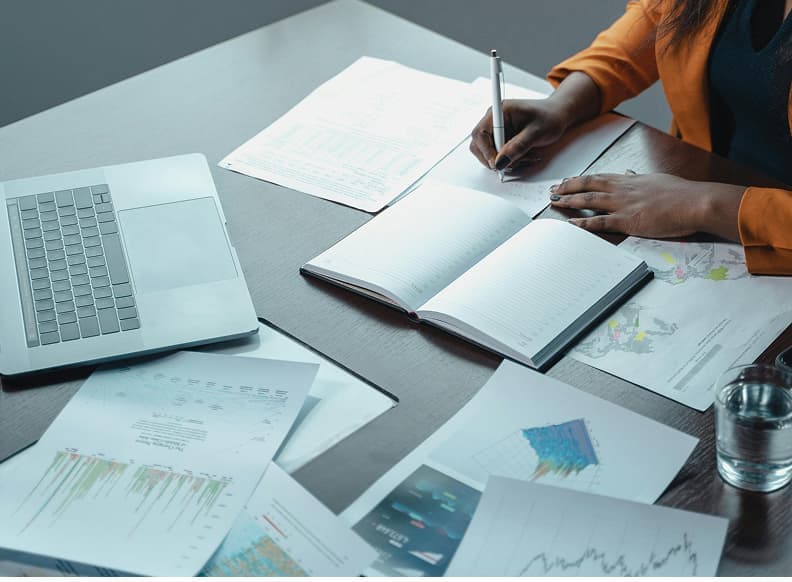 Invoicing and Payroll Management